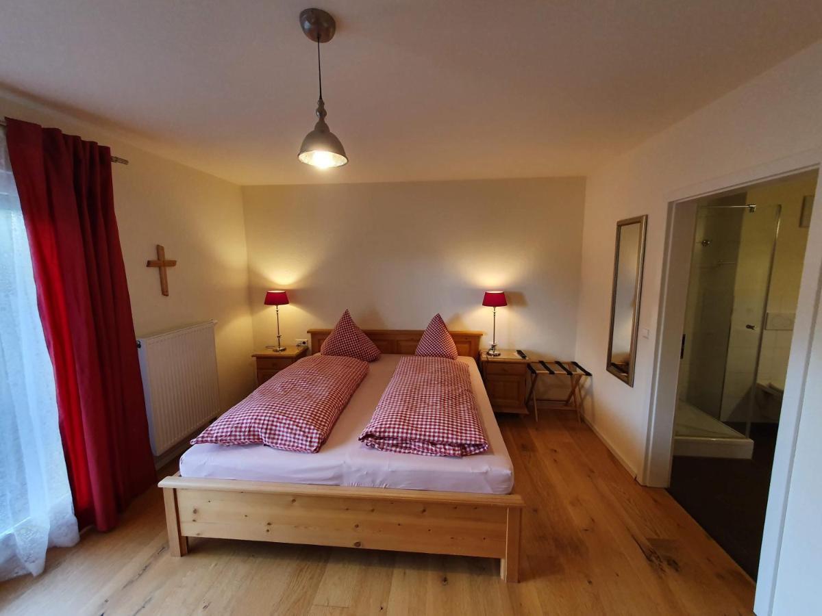 Pension Am Kirschgarten Goessweinstein Bagian luar foto
