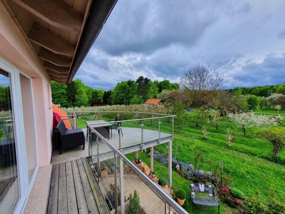 Pension Am Kirschgarten Goessweinstein Bagian luar foto