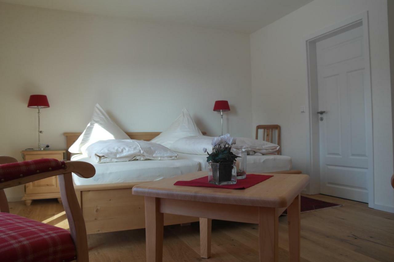 Pension Am Kirschgarten Goessweinstein Bagian luar foto