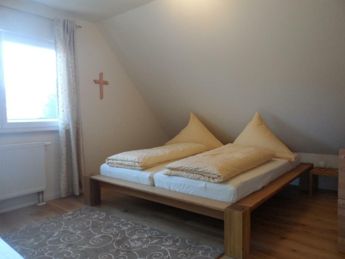 Pension Am Kirschgarten Goessweinstein Bagian luar foto