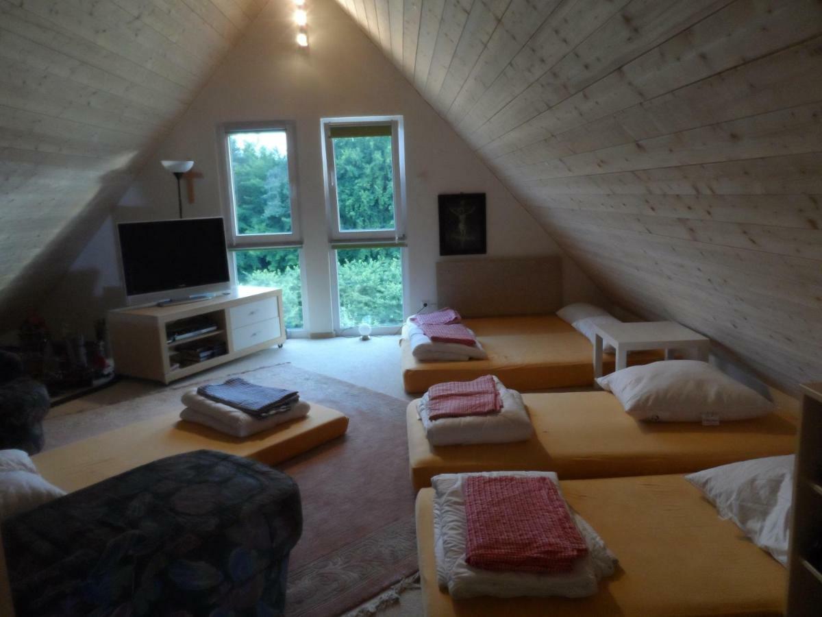 Pension Am Kirschgarten Goessweinstein Bagian luar foto